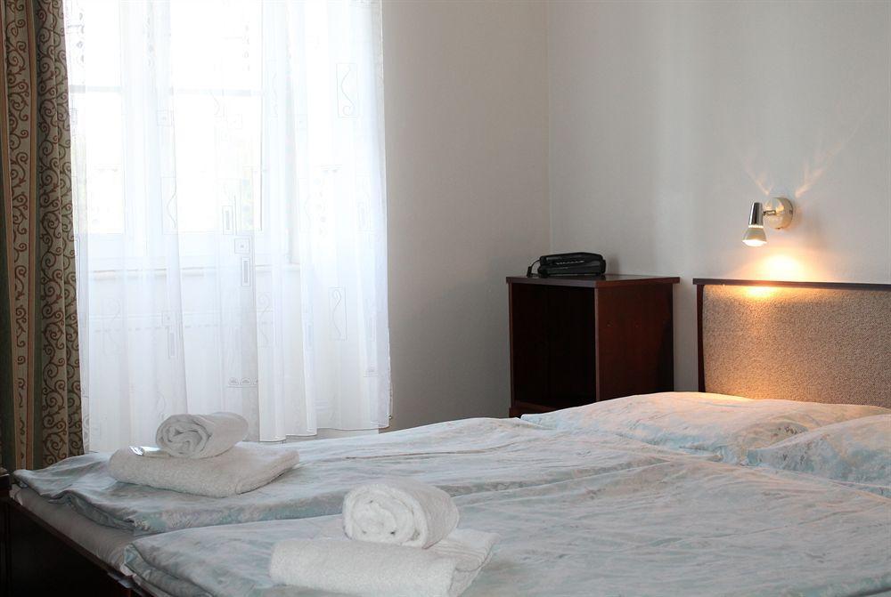 Hotel U Ceske Koruny 3*