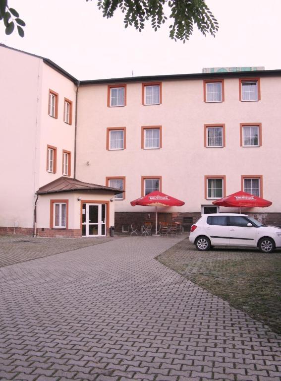 U Ceske Koruny Hotel