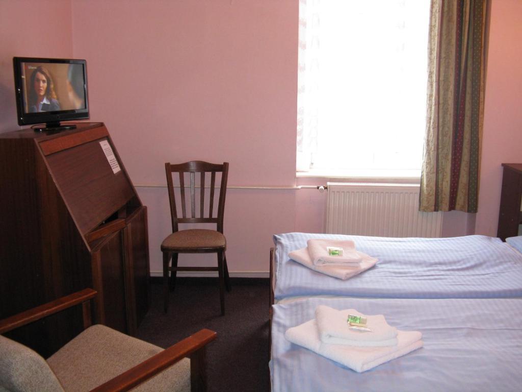 Hotel U Ceske Koruny 3*